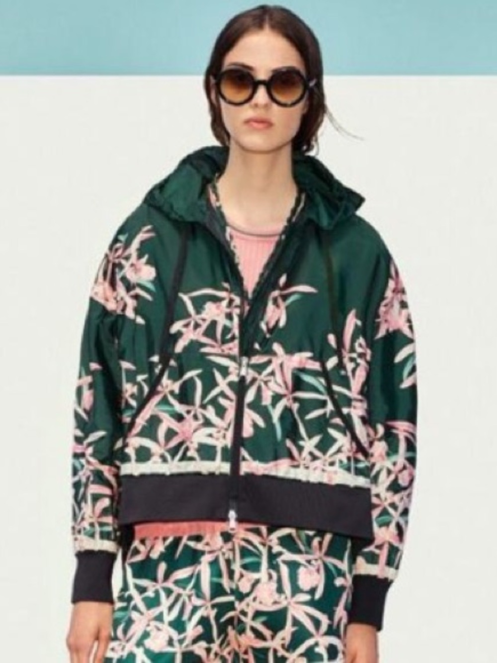 Moncler Comte Floral Orchid Hooded Jacket Size M Windbreaker Zip